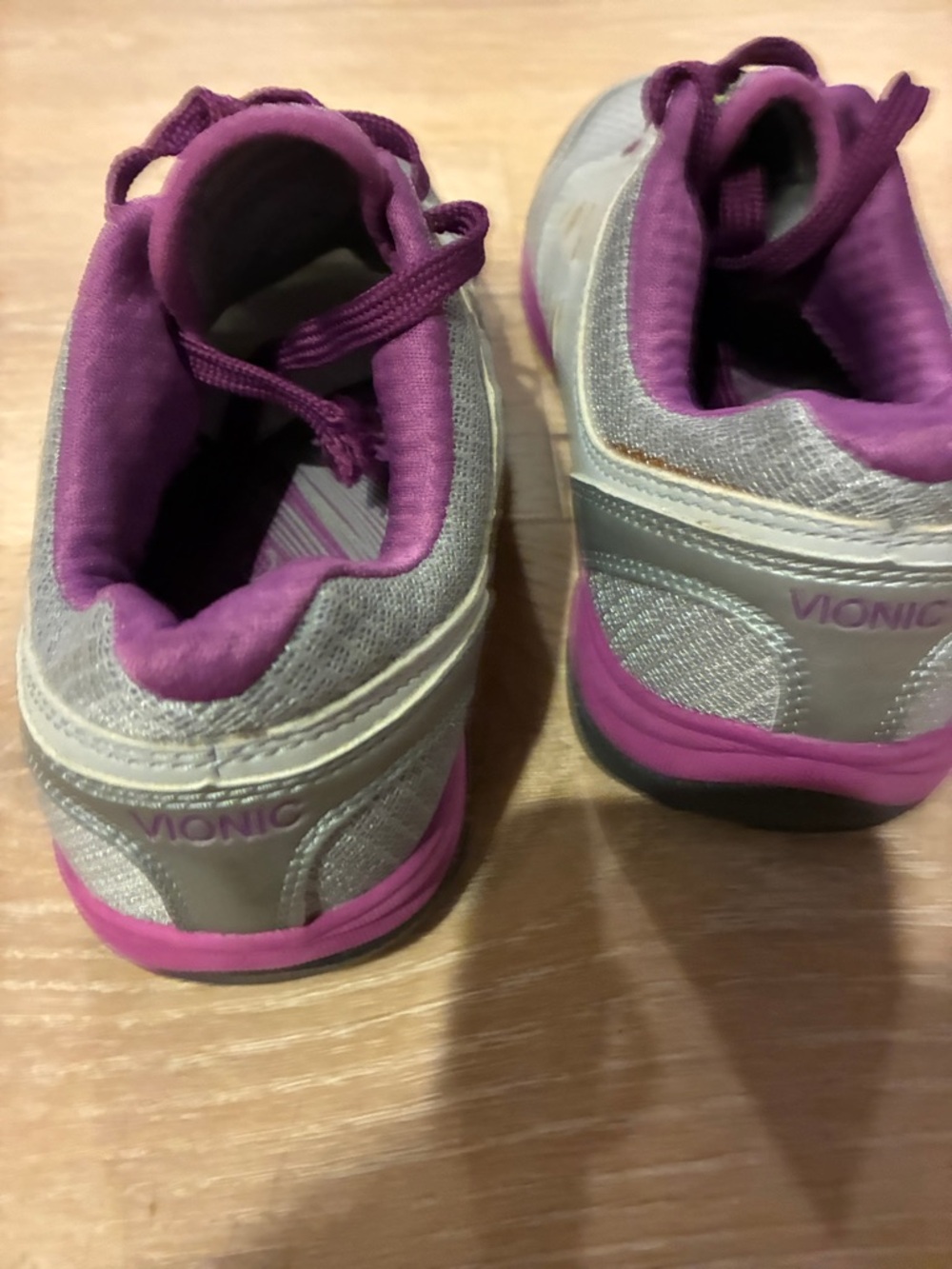 Women’s Vionic Gray Athletic Sneakers 1st Ray Technology Purple Accents Size 7. - Picture 6 of 11